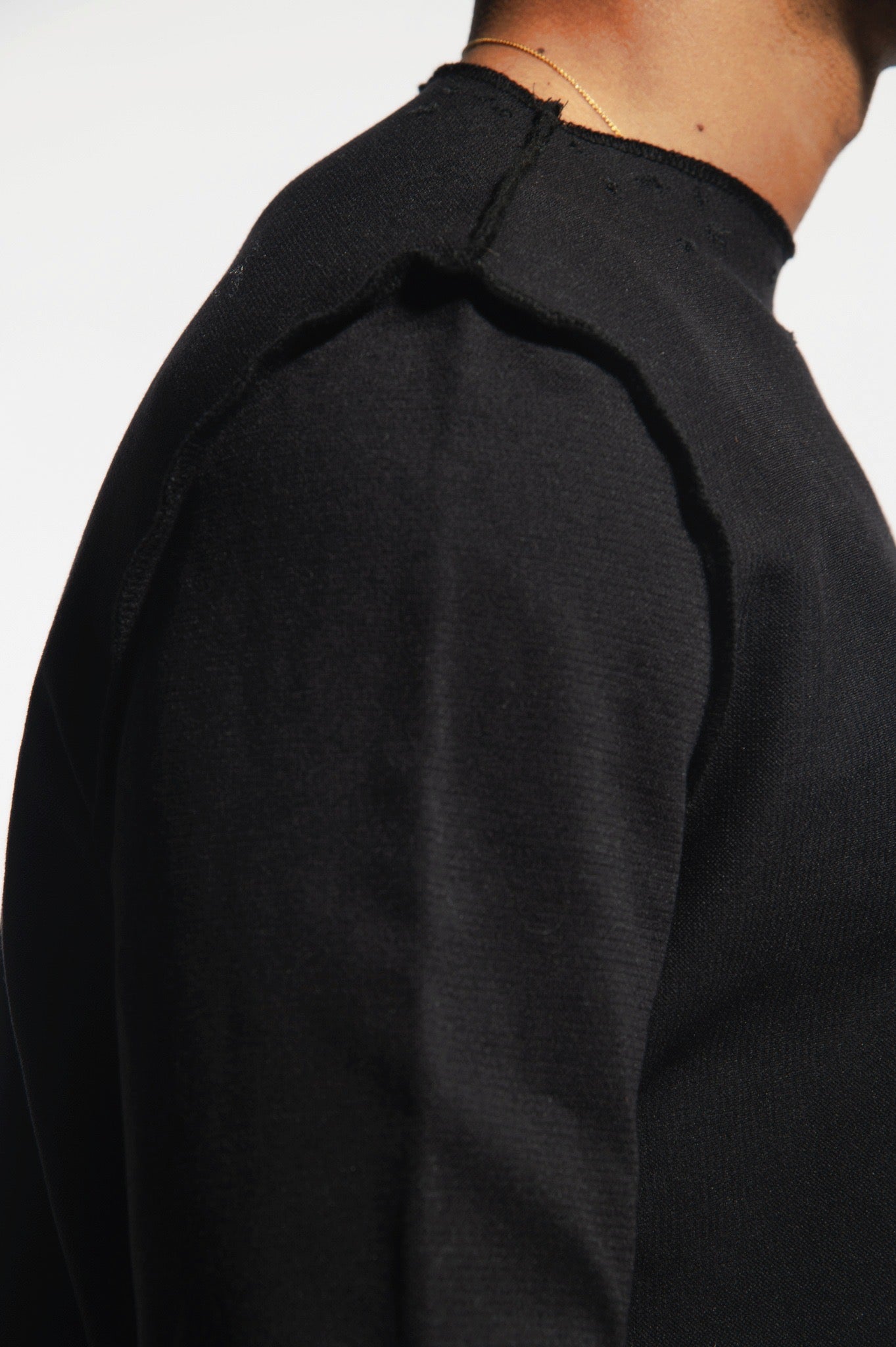 DISTRESSED JUMPER
