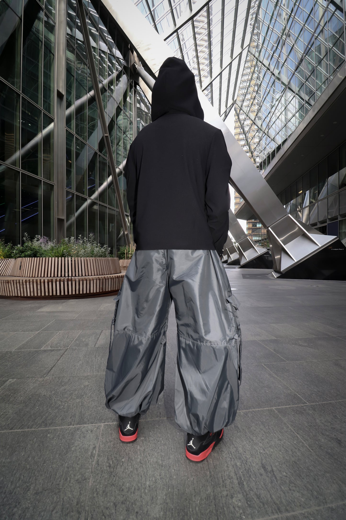 HOODED JUMPER